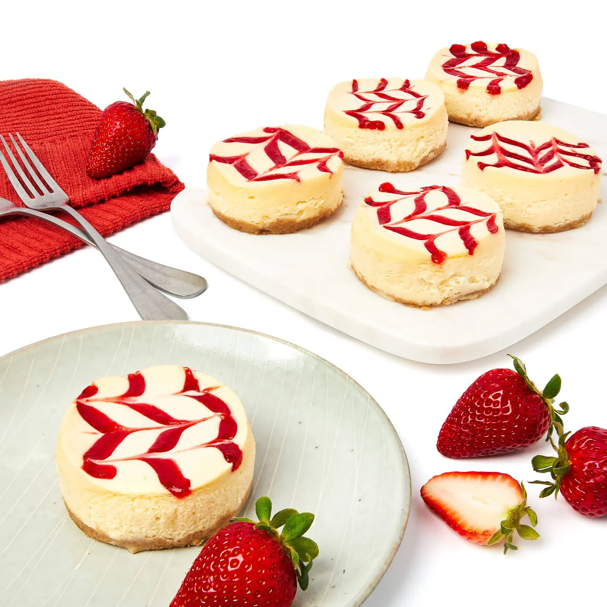 David's Cookies Strawberry Swirl Mini Cheesecakes - Fresh Baked, Soft, And Delicious Gift Idea - Great For Sharing At Parties, Events, Or With Family And Friends (6pcs)