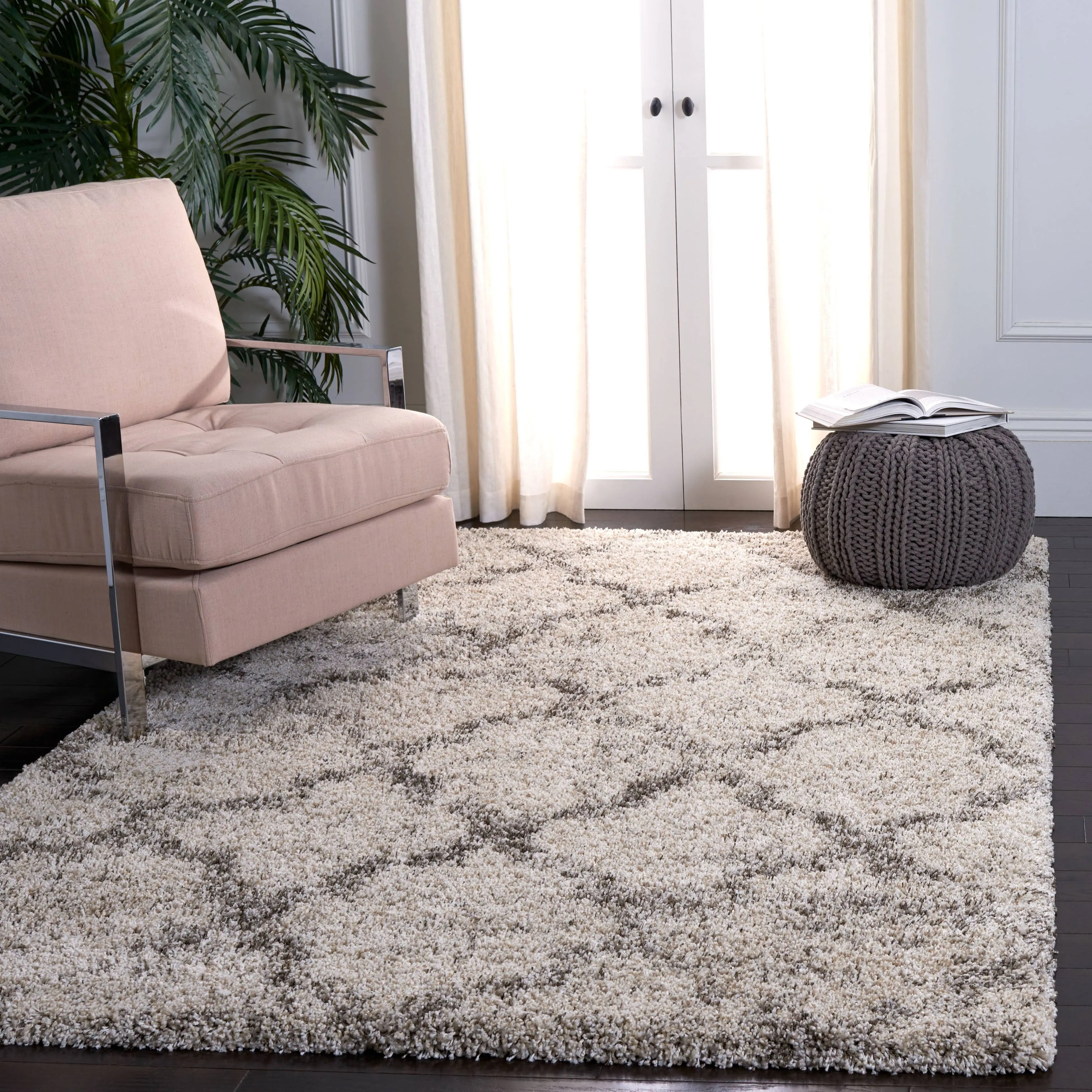 Safavieh Hudson Shag SGH281D 5'1" x 7'6" Ivory / Beige Area Rug