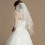 Unsutuo 2 Tiers Bride Wedding Veil Short Fingertip Bridal Tulle Veil with Comb and Cut Edge (White)