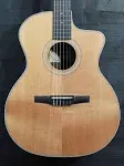 Taylor 214 Acoustic Guitar Grand Auditorium Solid Spruce Top w/  Soft Case 2003