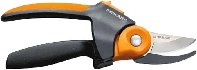 Fiskars Ratchet Pruning Shears, UltraBlade Softgrip 3/4-Inch Bypass Pruner, PowerGear2 Design That Provides 3X More Power on Every Cut