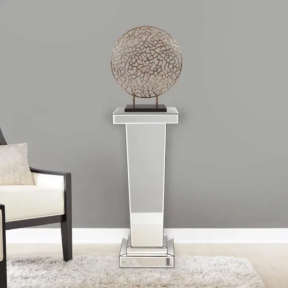 Shop this howard elliott carina square glass end table from our top selling Howard Elliott side & end tables.  LuxeDecor is your premier online showroom for living room furniture and high-end home decor.