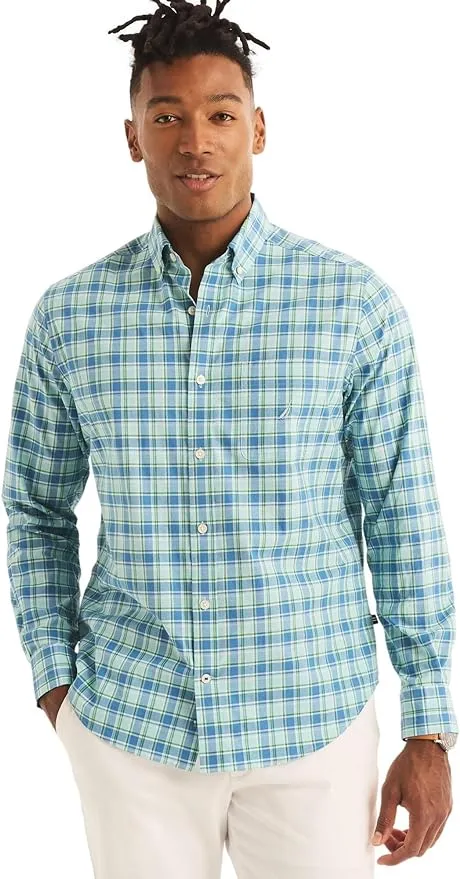 Nautica Men's Wrinkle Resistant Long Sleeve Button Front Shirt