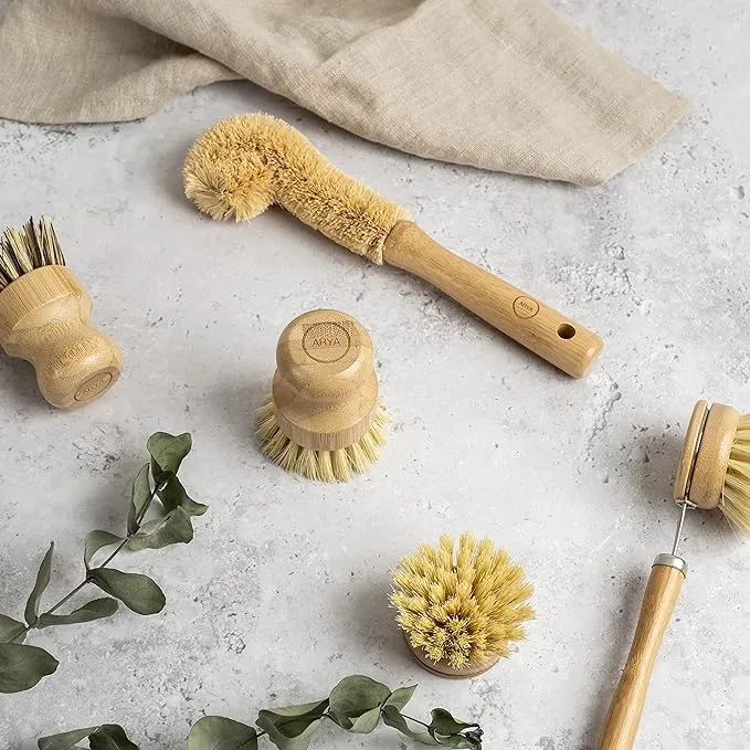 ARYA. Wooden Dish Brush Set | 4 Kitchen Washing Up Brushes & One Replacement Head | Bamboo & Natural Fibers | Eco Friendly Wooden Pot Brush Scourer Scrubber Sponge Alternative