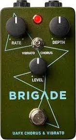 Universal Audio BRIGADE Chorus and Vibrato Pedal w Volume Control and Stompbox