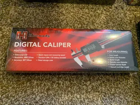 Hornady Digital Caliper Accuracy To .001 Extra Large LCD Screen Black/Red 050080