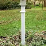 New England Decorative Mounting Post, White, 5'