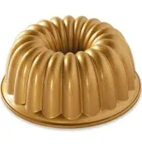 Nordic Ware Elegant Party Bundt Pan, 22.3 x 9.3 cm, Gold Ultimate Bundt Cleaning Tool