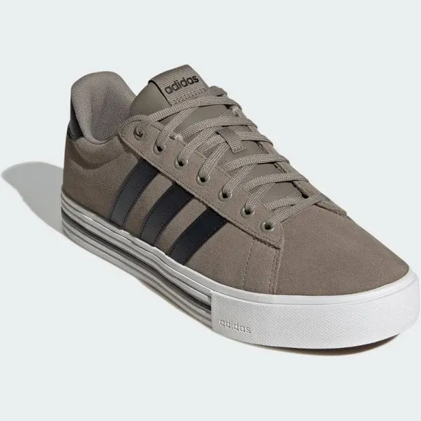 adidas Men's Daily 4.0