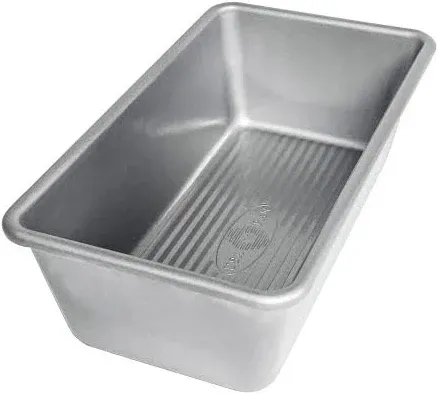 USA Pan Bakeware Seamless Nonstick Standard Bread Loaf Pan, 8 x 4.5 x 2.75