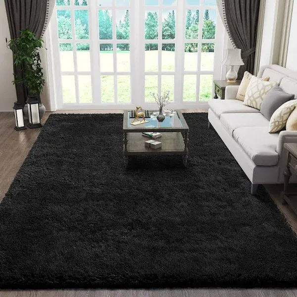  8×10 Black Rug 