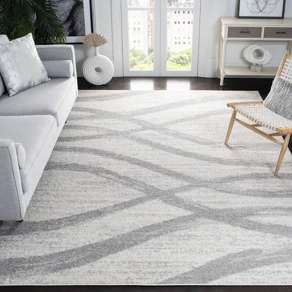 "Safavieh Adirondack ADR125C 4' x 6' Cream and Gray Area Rug"