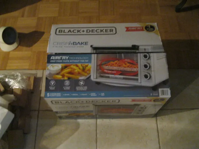 BLACK+DECKER 6-Slice Crisp &#039;N Bake Air Fry Toaster Oven, TO3215SS, 5 Cooking Fun