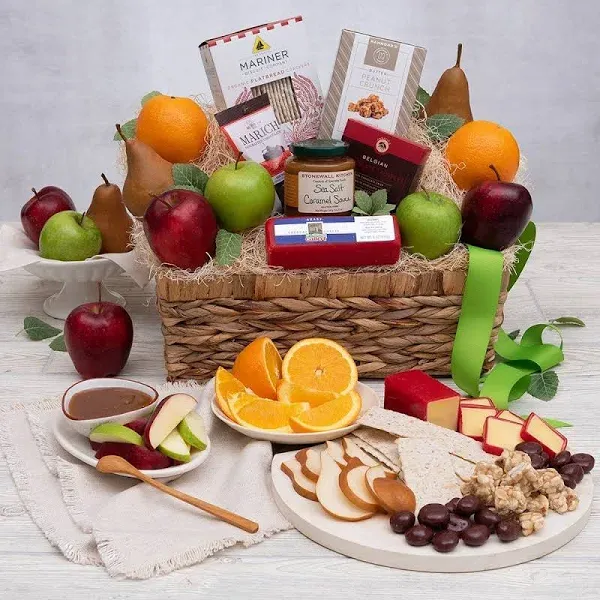 Gourmet Gift Baskets Orchard's Abundance Fruit Gift Basket