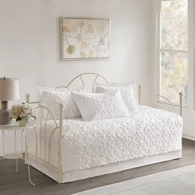 Madison Park - Sabrina 5 Piece Tufted Cotton Chenille Daybed Set - White - Daybed