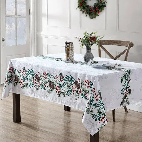 Elrene Home Fashions Holly Berry Flourish Holiday Fabric Table Runner