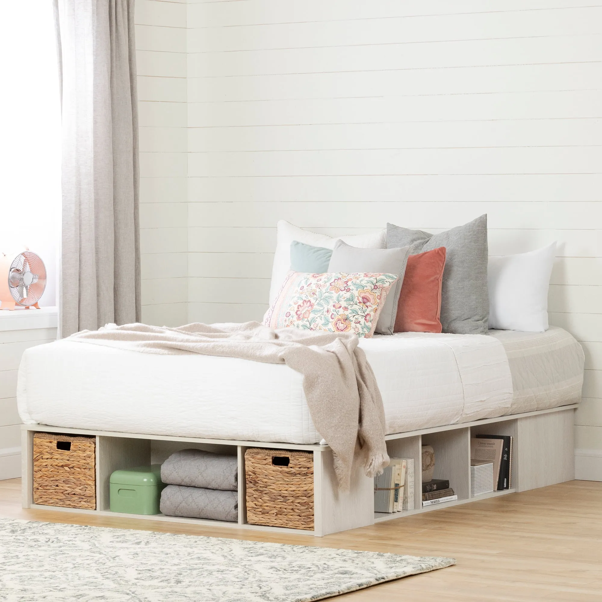 South Shore Avilla Storage Bed with Baskets - Queen