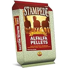 Stampede Alfalfa Pellets, Non-GMO, Perfect for Rabbits, Goats, Equine, and More, 40 lbs