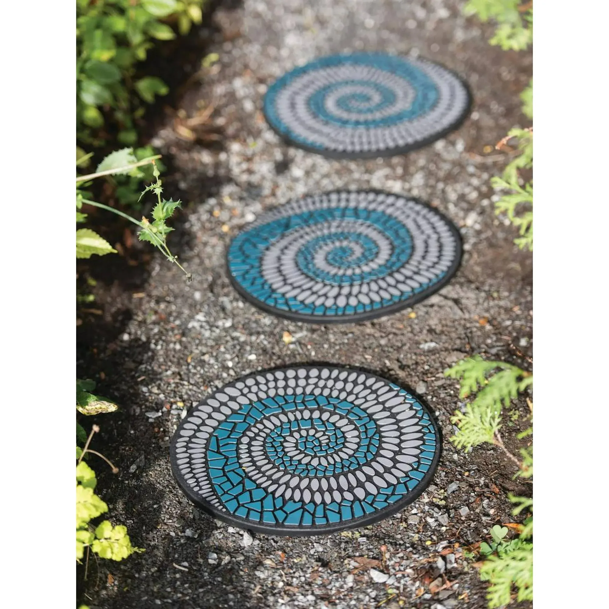 Gardener's Supply Company Recycled Rubber Swirl Stepping Stone