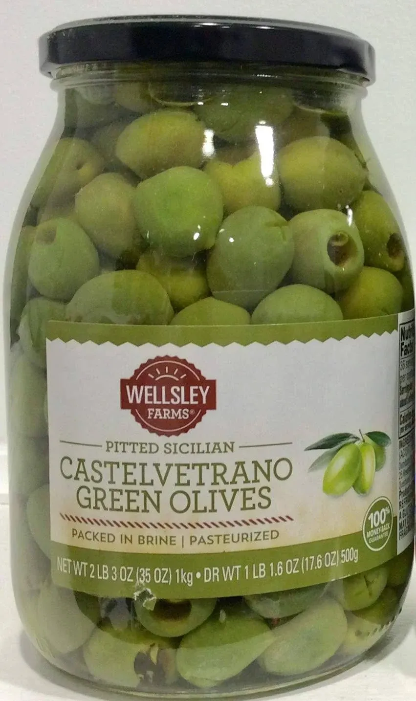 Wellsley Farms Castelvetrano Pitted Sicilian Green Olives, 35.3 oz.