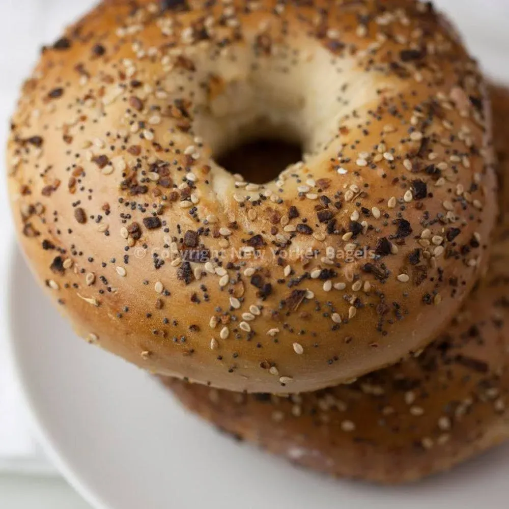 New Yorker Bagels 12 Fresh New York Bagels - Everything