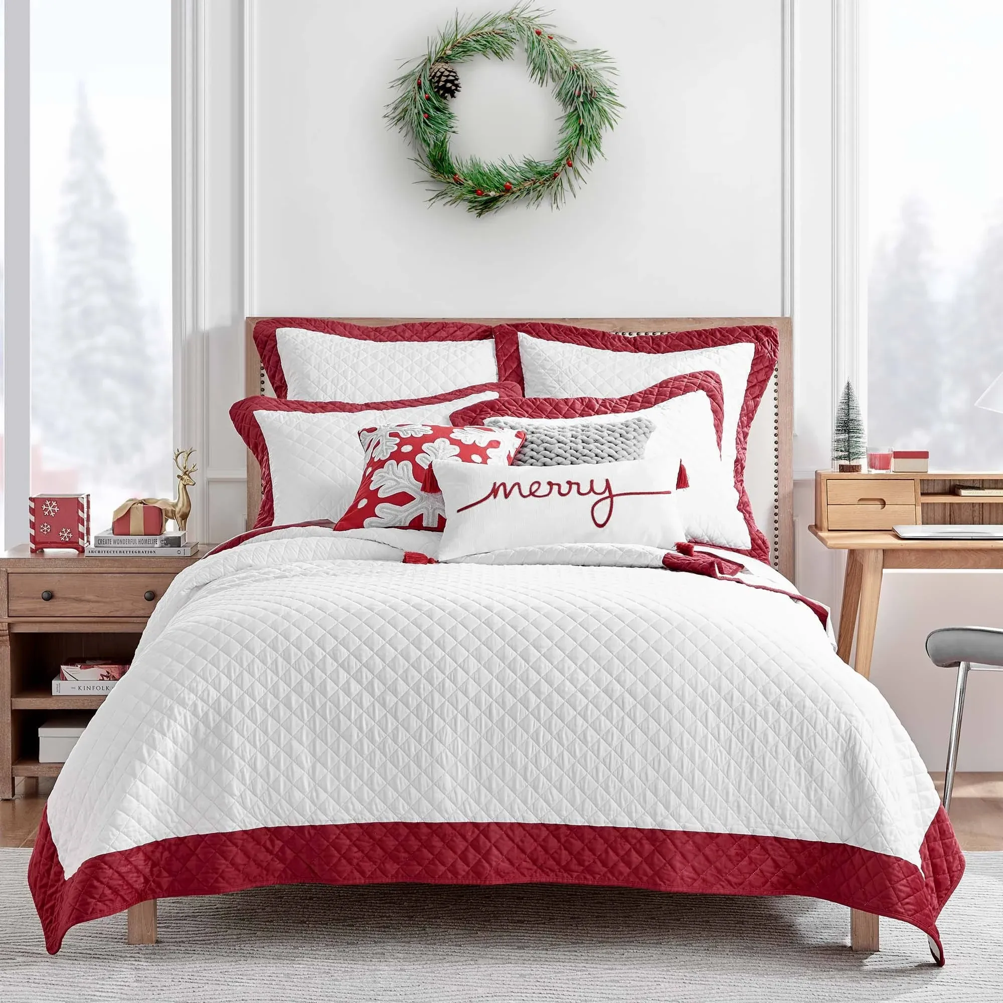 Levtex Home All is Bright Quilt Set