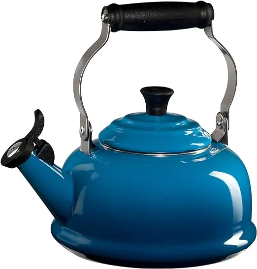 Le Creuset Enamel On Steel Whistling Tea Kettle, 1.7 qt., Meringue