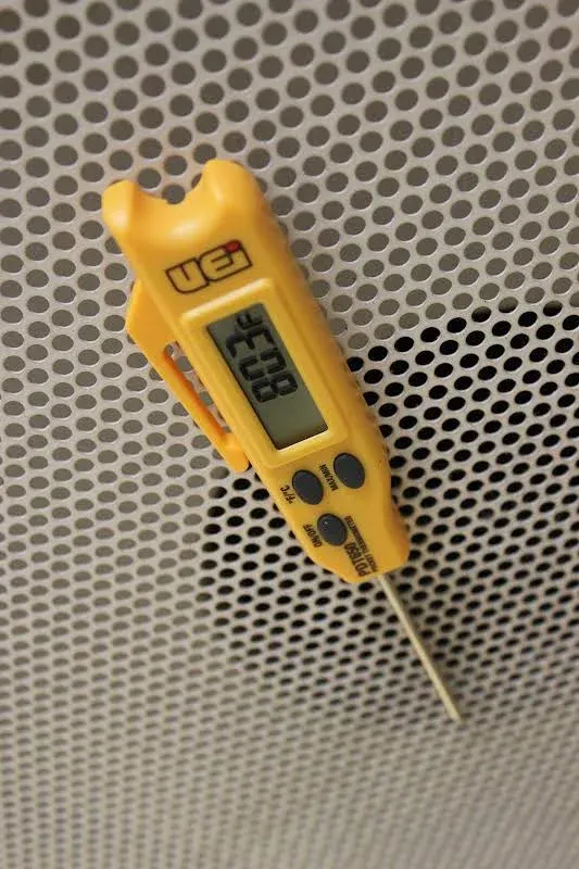 UEi PDT650 Digital Folding Pocket Thermometer