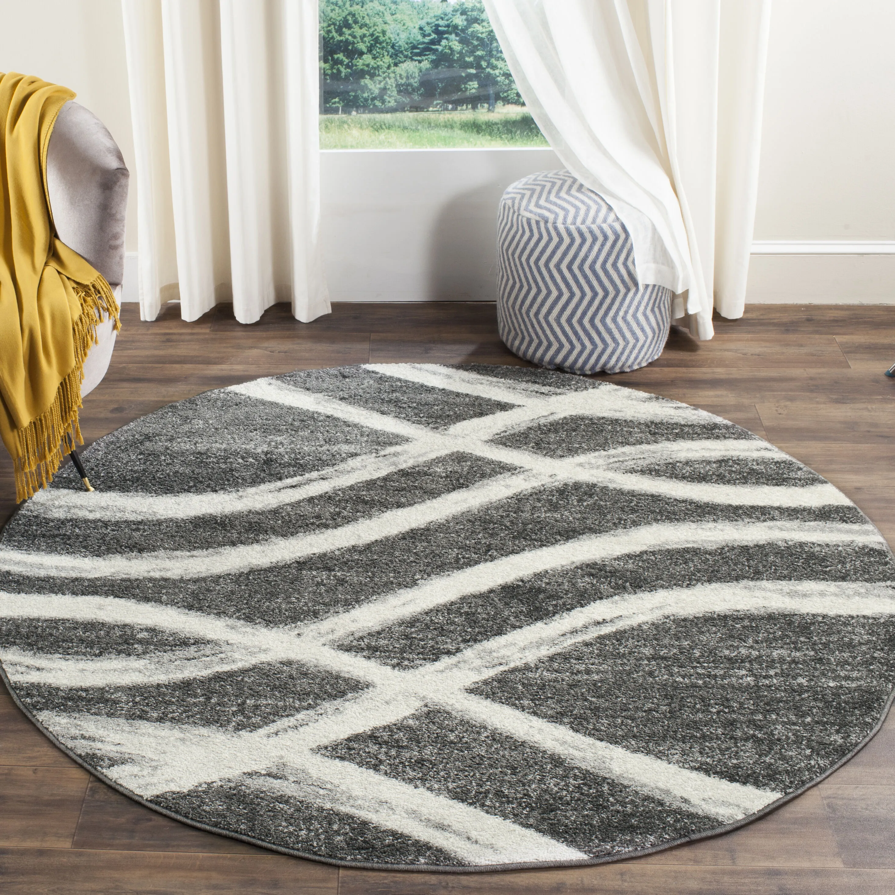 Safavieh Adirondack Rosten 6 X 6 (ft) Charcoal/Ivory Round Indoor Abstract Lodge Area Rug Lowes.com