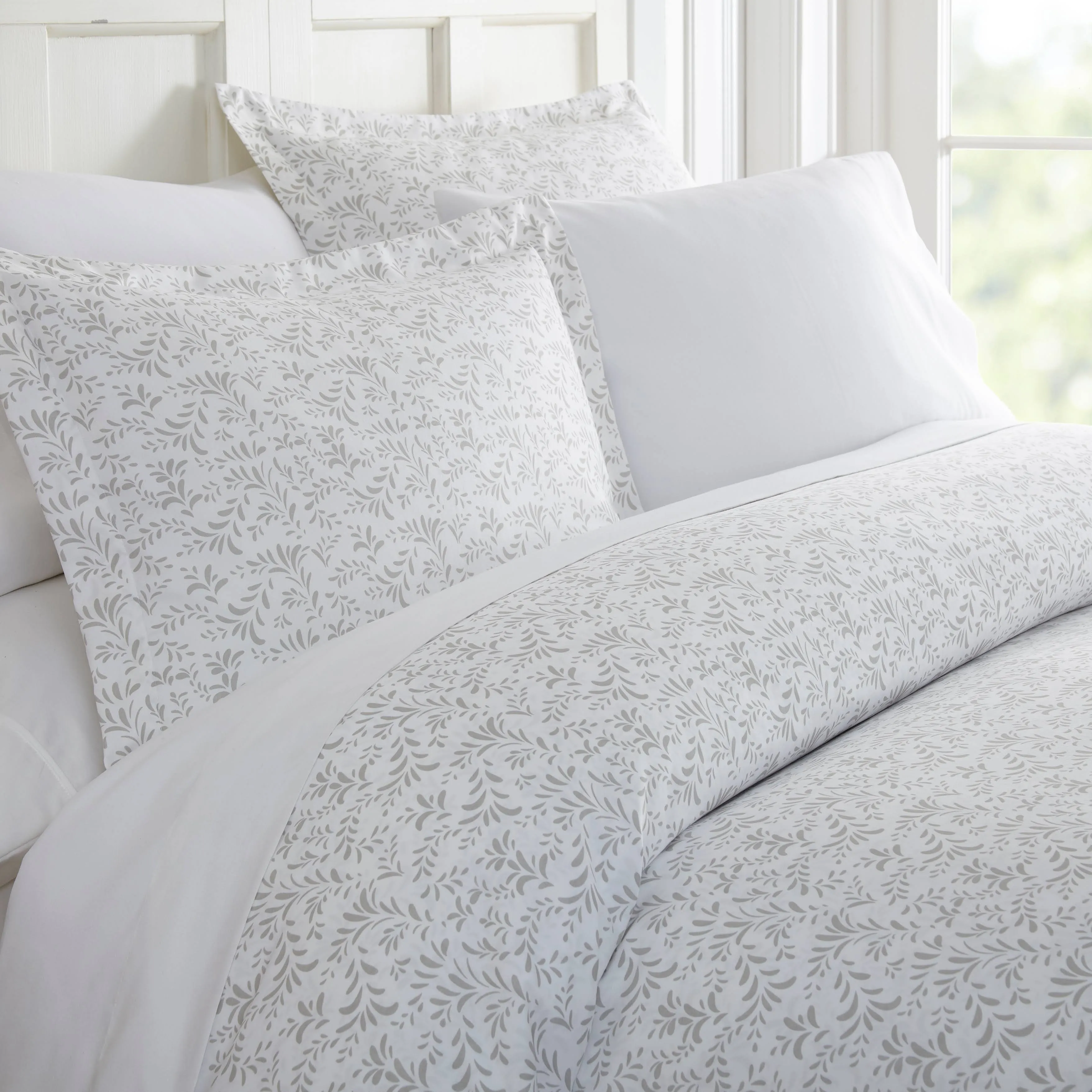 Tranquil Sleep Patterned Duvet Cover Set by The Home Collection, Queen/Full