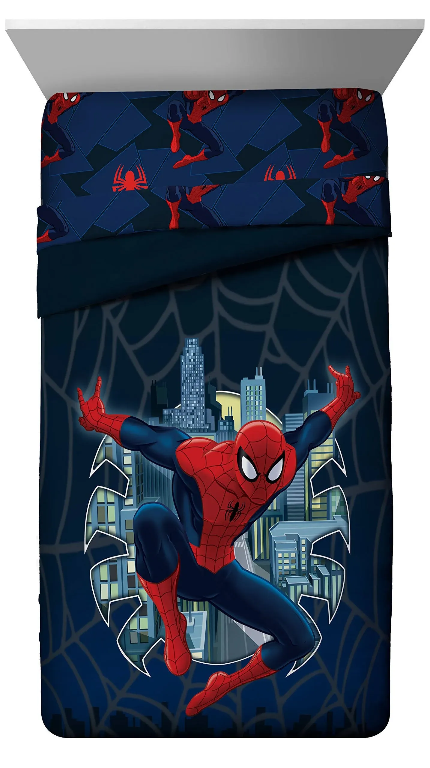 Marvel Spiderman Saving The Day Reversible Twin/Full Comforter