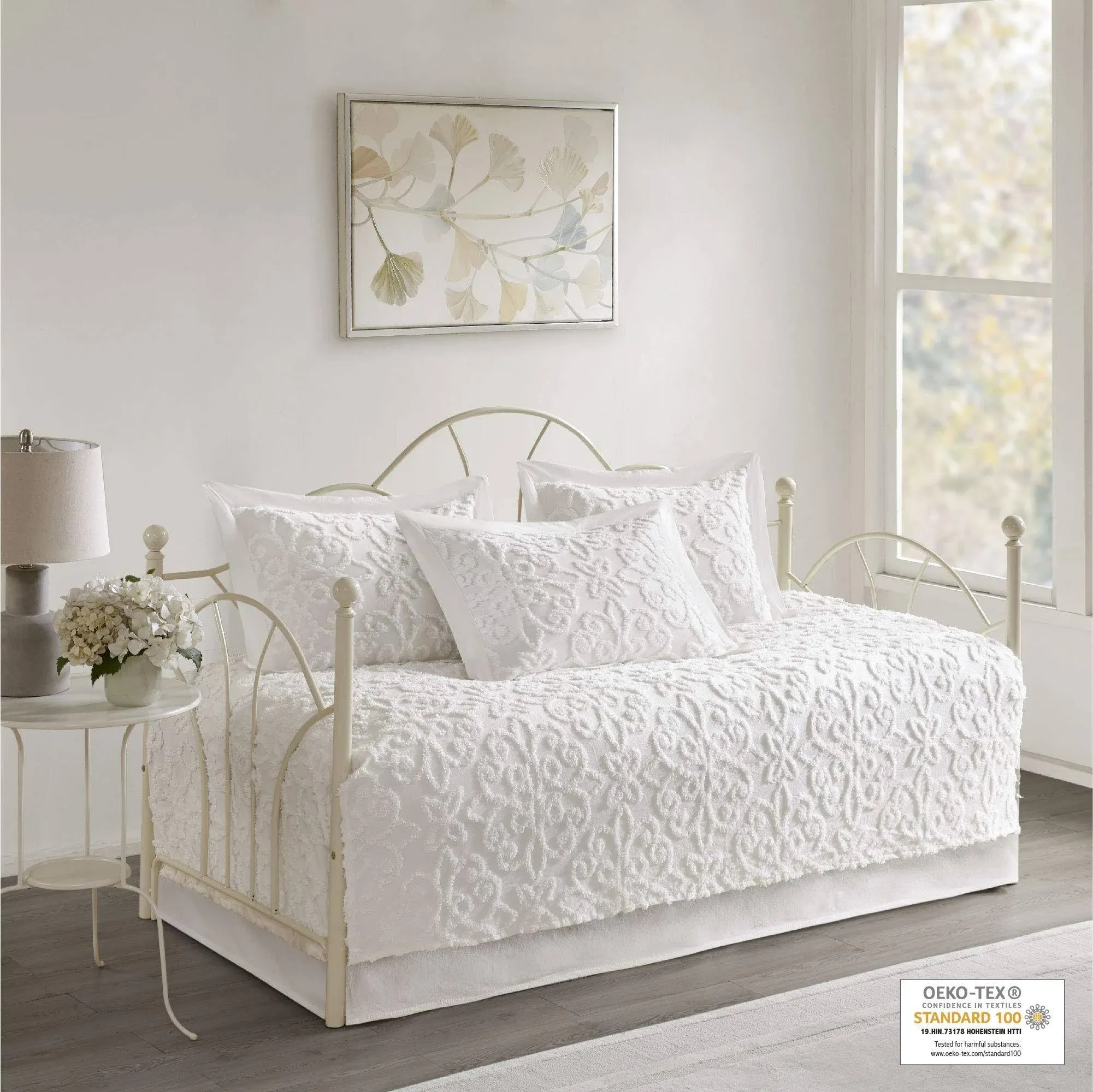 Madison Park - Sabrina 5 Piece Tufted Cotton Chenille Daybed Set - White - Daybed