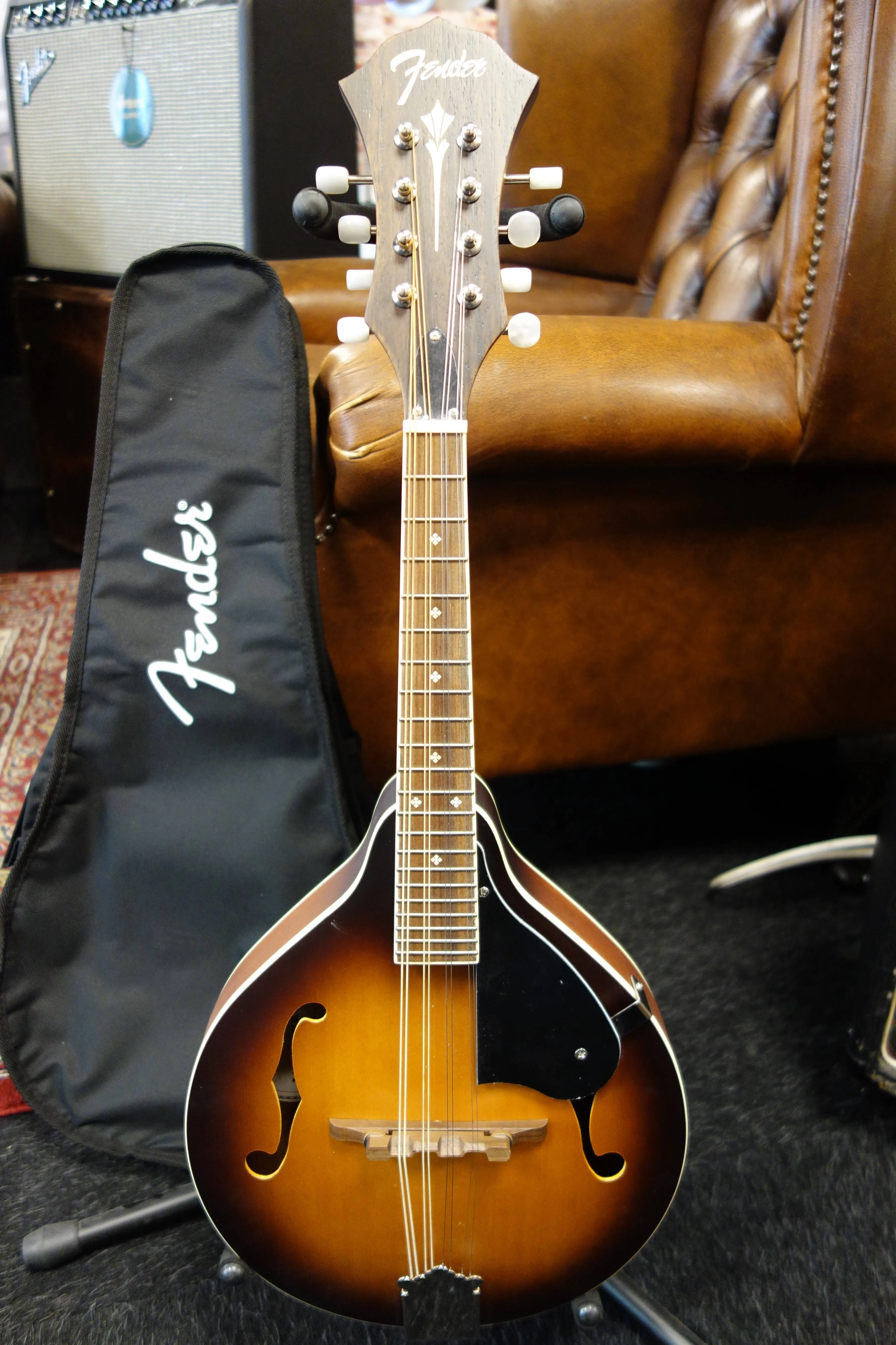 Fender PM-180E Mandolin - Aged Cognac Burst