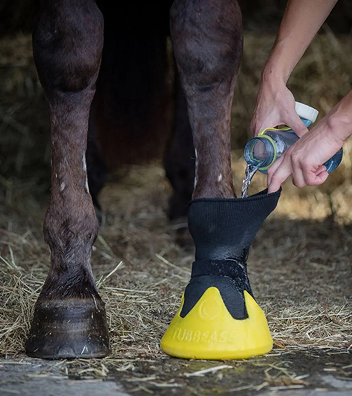 Tubbease 3760-M Hoof Sock - Red Medium