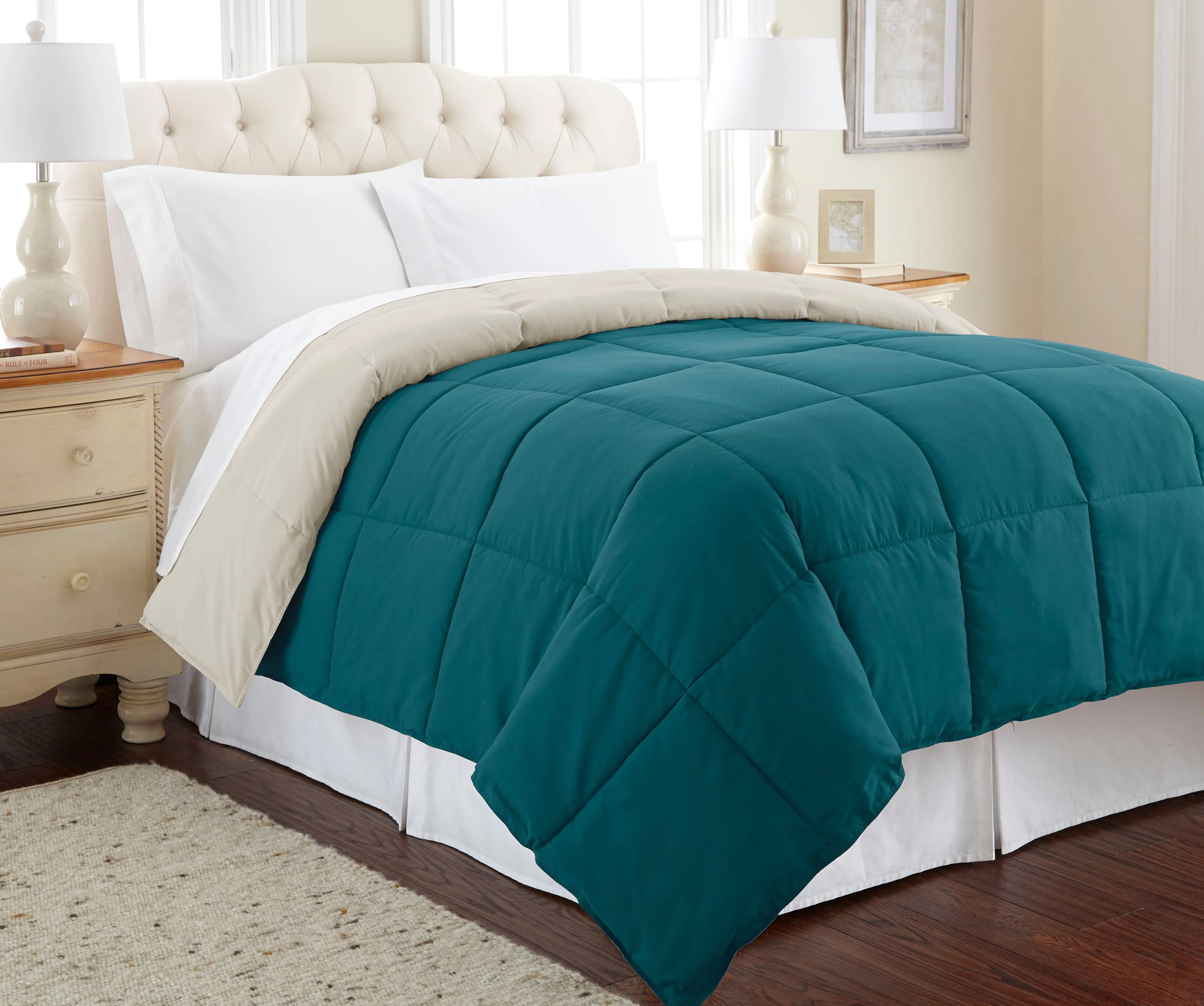 Modern Threads Down Alternative Microfiber Quilted Reversible Comforter & Duvet Insert - Soft, Comfortable Alternative to Goose Down - Bedding for All Seasons Blue Coral/Oatmeal Full/Queen