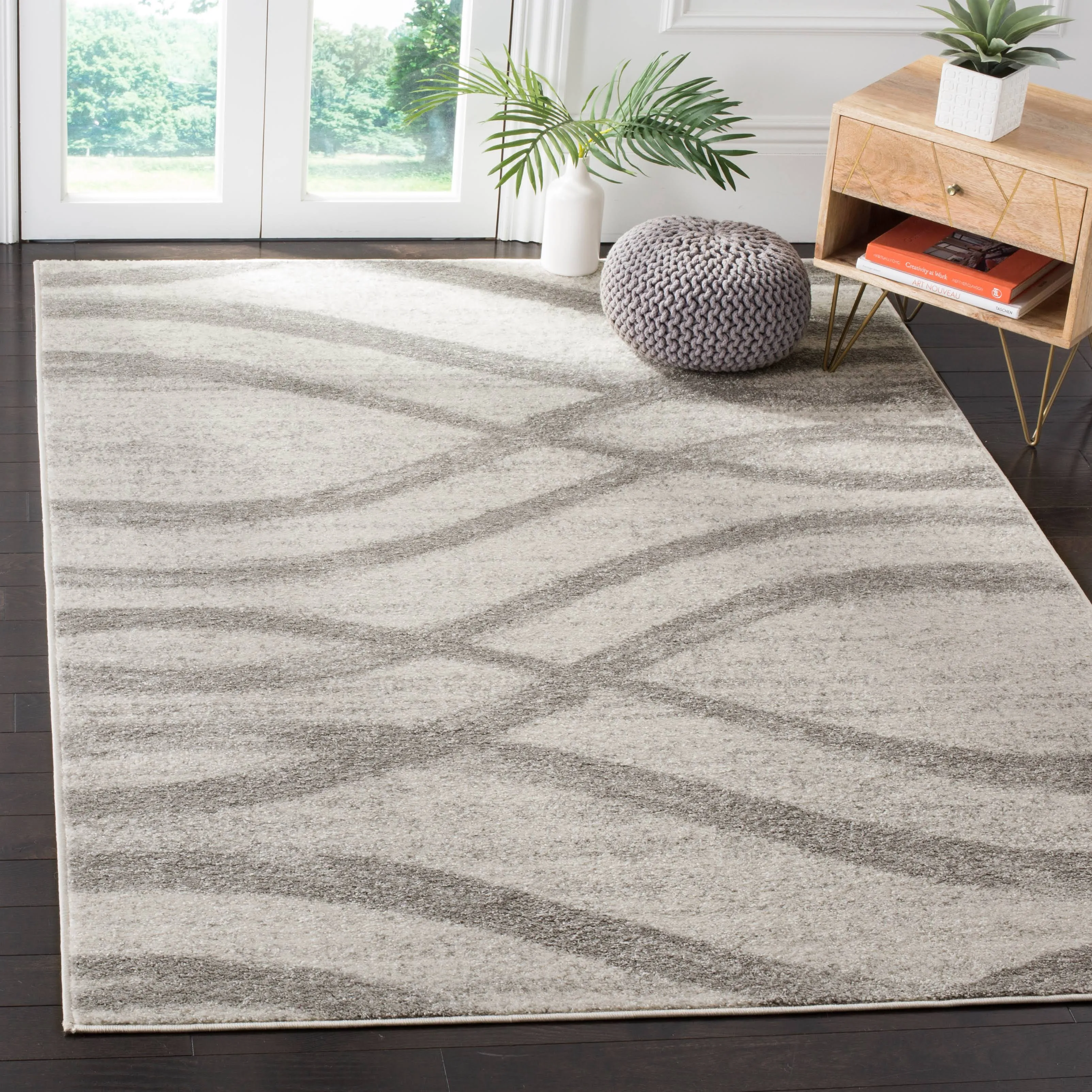 Safavieh 3' x 5' Adirondack ADR125C Cream / Grey Rug