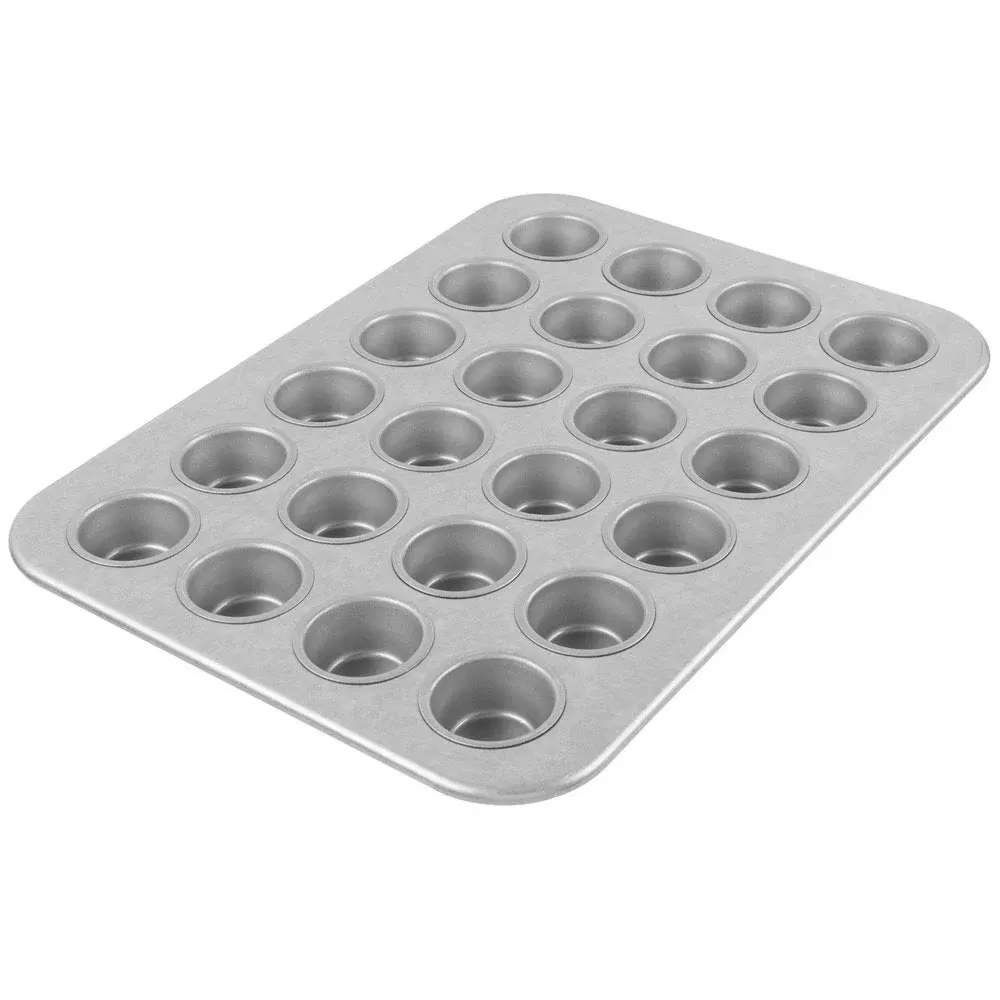 Chicago Metallic 45605 Cupcake/Muffin Pan 24 Moulds